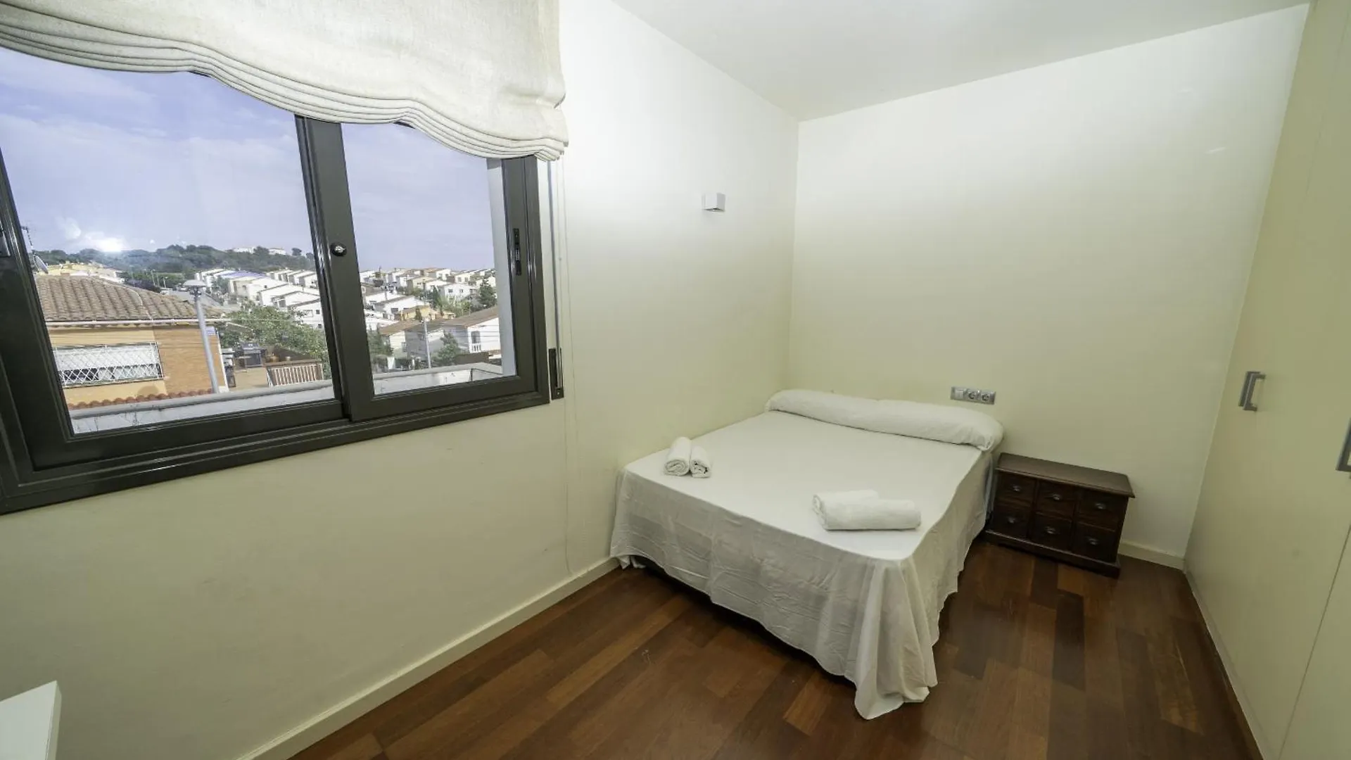 Homeholidaysrentals Colors - Costa Barcelona Pineda de Mar 0*,