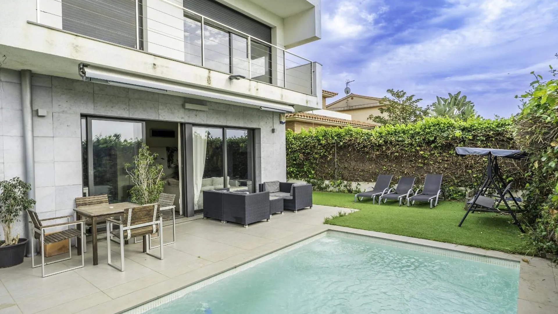 Homeholidaysrentals Colors - Costa Barcelona Pineda de Mar